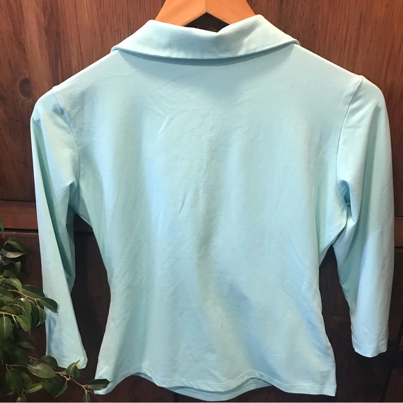 Linda Leal - Crisscross Green Ladies’ Top - Size S/M - Picture 2 of 5